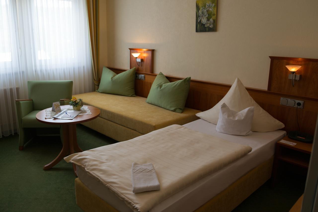 Hotel Reichsschenke Zum Ritter Gotz "Garni" Kröv المظهر الخارجي الصورة